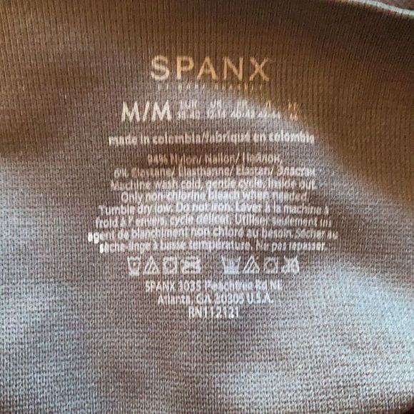 Spanx Look at Me Now Seamless Cropped Leggings size Medium camo - Picture 4 of 9
